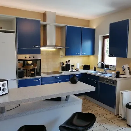 Studio 2 Pers Tourisme Et Business Namur نامور